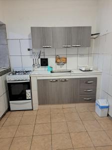 Η κουζίνα ή μικρή κουζίνα στο Suspiros de mendoza 2 +1 φωτογραφίες