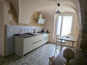 Dapur atau dapur kecil di Dimora Anzani B&B
