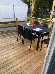 Μπαλκόνι ή βεράντα στο Mobil-home Marilou From Omaha