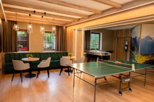 Kemudahan pingpong di Hotel Post Fusch atau berdekatan +37 gambar