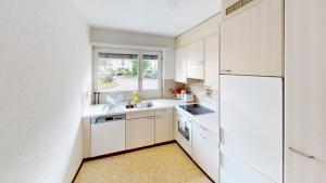 Η κουζίνα ή μικρή κουζίνα στο Perfect 3BR Spot for Families or Friends