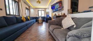 Χώρος καθιστικού στο Villa Ghailan