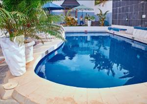 Sundlaugin á LAKEVIEW RESORT NKOLBISSON Yaounde eða í nágrenninu