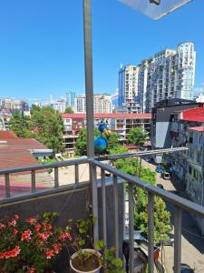 Rõdu või terrass majutusasutuses Chase Dream Hostel追梦空间