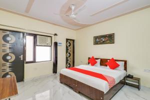 Gambar di galeri bagi Hotel O Akash Guest House di Faridabad