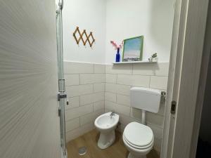 Bagno di La Casa di Ciui ad un passo da Via Toledo