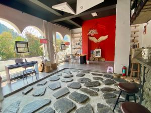 Zhiwo B&B Fanjingshan East Branc的休息区