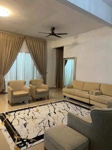 Posezení v ubytování Sampoisgt Villa Homestay - Near Bangi Avenue, BACC, UKM, GMI, EVO, Bangi Gateway, KIPMall