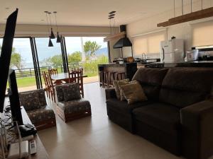 Køkken eller tekøkken på Beachfront house in Lagoinha + 14 billeder