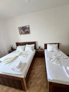 Gallery image of Rock Star-Pllakat in Sarandë