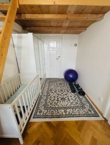 Posteľ alebo postele v izbe v ubytovaní Wenceslas square apartment 150 m2
