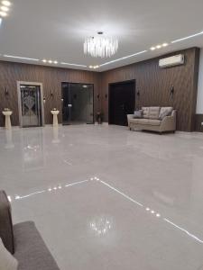 Fotografie z fotogalerie ubytování فندق ومنتجع رويال مون السياحي Royal Moon Hotel v destinaci As Suwaylimah + 15 fotografií