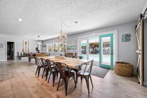 Gallery image of Canal Front Beach Home, Private Pool in Flagler Beach