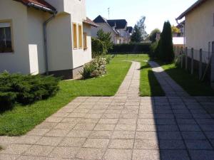 Vonkajšia záhrada v ubytovaní Apartments in Bük - Nordtransdanubien 20395 + 3 fotografie