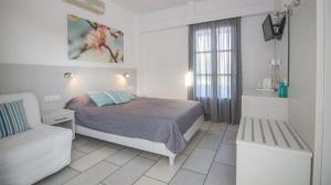 Gallery image of Brother's Hotel in Ios Chora