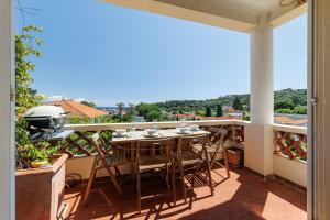 Balcó o terrassa a Duplex with View on the Cap d'Antibes