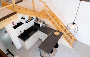 Η κουζίνα ή μικρή κουζίνα στο Cozy Home In Slunj With Wifi +16 φωτογραφίες