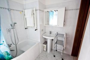 Koupelna v ubytování Residence Arvinei