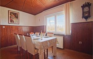 Fotografie z fotogalerie ubytování Holiday Home Mirka v destinaci Barban