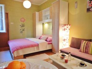 Posteľ alebo postele v izbe v ubytovaní Apartments in Starigrad-Paklenica 41707
