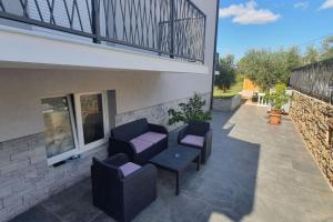 Balkón alebo terasa v ubytovaní Apartments in Porec - Istrien 40228