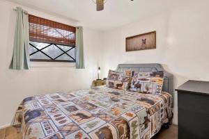 En eller flere senge i et værelse på Camp Conklin #2337