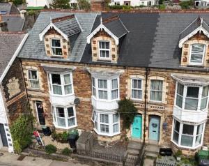 Το κτήριο όπου στεγάζεται  η παραθεριστική κατοικία