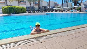 Πισίνα στο ή κοντά στο Sunny terrace with open view and Big Pool in South Tenerife