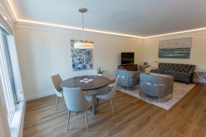 Μια τηλεόραση ή/και κέντρο ψυχαγωγίας στο Wilmington avenue 50 #102