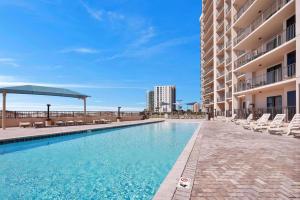 Hồ bơi trong/gần Beachfront Condo w/ View & Pool, Sleeps 8