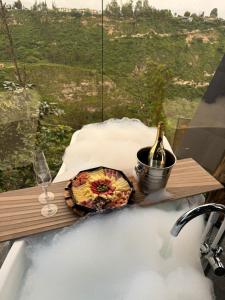 Φωτογραφία από το άλμπουμ του Piedra y Agua Glamping Puembo σε Puembo