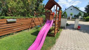 Detský kútik v ubytovaní Apartment Siofok, Lake Balaton 16 + 11 fotografií