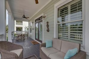 Gallery image of Four C's Retreat - Lavish Home with Private Boardwalk Access to the Beach in Blue Mountain Beach
