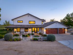a large white house with a garage at Mira Vista Manor in Paso Robles