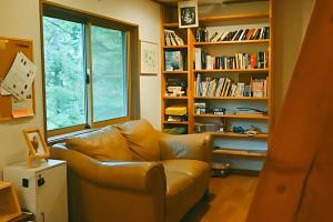 Posezení v ubytování Guest House Chaconne Karuizawa