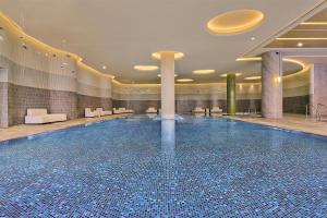Bassein majutusasutuses Secan Hotel Qingdao, Curio Collection By Hilton või selle lähedal