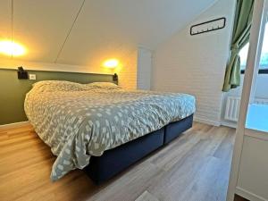 Photo de la galerie de l'établissement Holiday home with 2 bedrooms, à Zwiggelte