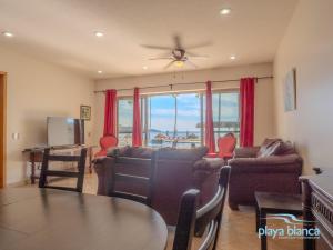 Χώρος καθιστικού στο Playa Blanca Premier Unit 109