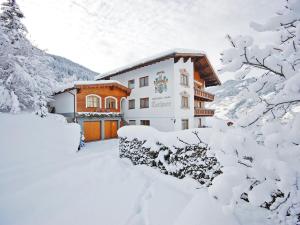 Το Apartment in Wald near Hochzeiger Ski Area τον χειμώνα +18 φωτογραφίες