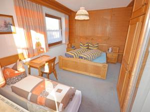 Ένα ή περισσότερα κρεβάτια σε δωμάτιο στο Apartment in Pitztal with Mountain Views