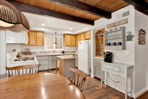 Nhà bếp/bếp nhỏ tại Moon palace #2170