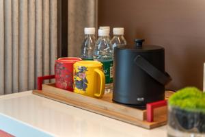 ECHENG Hotel, Jianghan Road Pedestrian Street, Wuhan River Beach的咖啡和沏茶工具