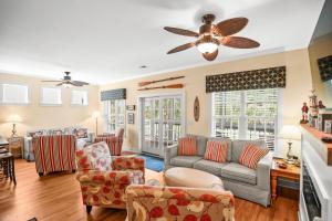 Posezení v ubytování 694 Bonito Rd-Sandy Palms