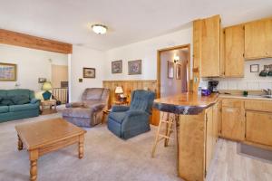 Φωτογραφία από το άλμπουμ του JUS' RESTIN #265 σε Big Bear Lake