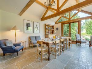 Χώρος καθιστικού στο Kings Cottage South - Uk49854