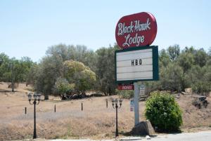 Gallery image of Black Hawk Lodge in Coarsegold