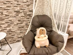 Khu vực ghế ngồi tại Capybara Kids House 12 Pax 5 min to Ipoh Town