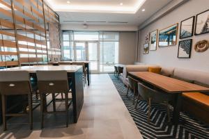 Homewood Suites By Hilton Buford Mall Of Ga的休息区