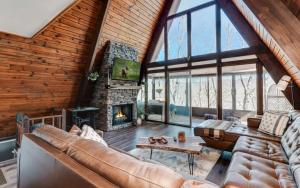 Posezení v ubytování Cozy Days Hideaway - Modern rustic vibes mountain views