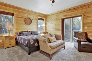 Khu vực ghế ngồi tại Cornerstone lodge #1559